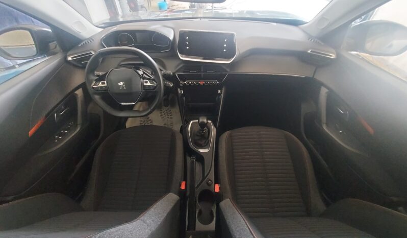 Peugeot 2008 1.2 Puretech Active pieno